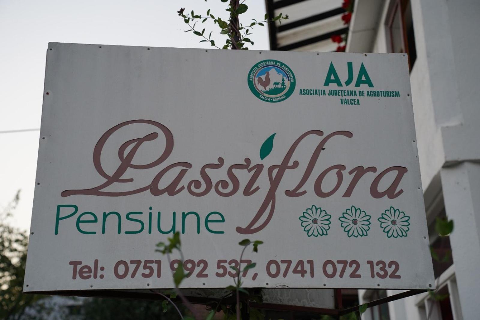 Passiflora Hotel Voineasa Bagian luar foto
